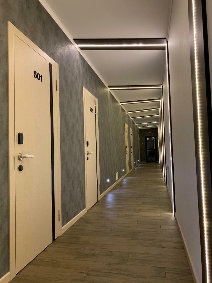 Premium Hotel 斯拉维扬斯克 外观 照片